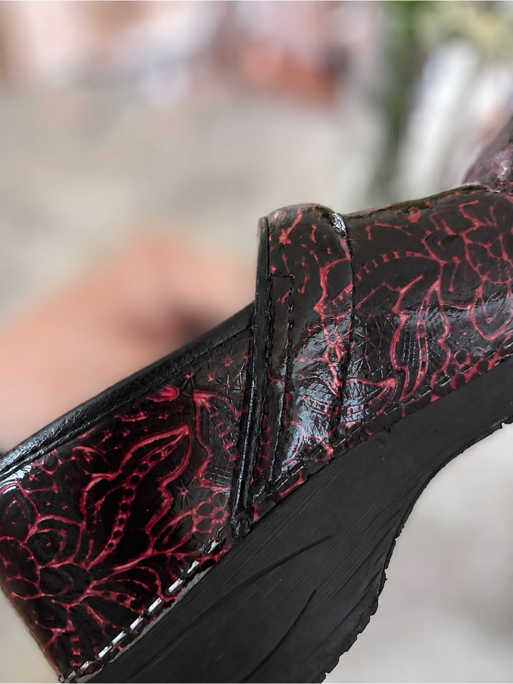 Dansko Go 2.0 Clogs Dark Red Black Floral Embossed Comfort Slip On Shoes Size 37